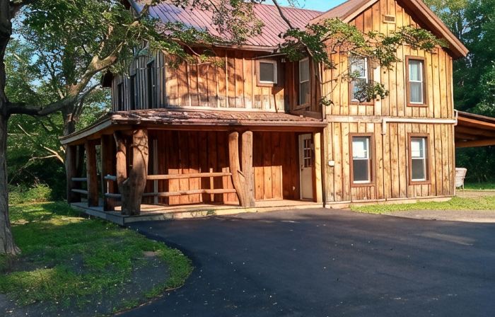 Round Top: Scenic , Serene, Beautiful....Roomy