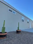 Joshua Tree Retreat Near Grand Canyon West • Sunset Views & Stargazing - Wifi
