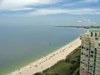 Waterfront Vacation home, Private Pool, Lanai, Dock, Walk to Beach - Beach