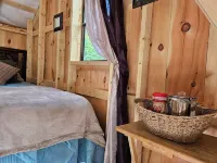 Waterfront Glamping Cabin On Private Blue Water Mountain Top Lake - 3-Star