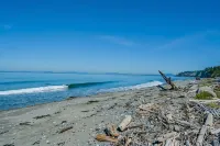 Beautiful West Beach Waterfront Home - Spectacular Setting! - 4-Star