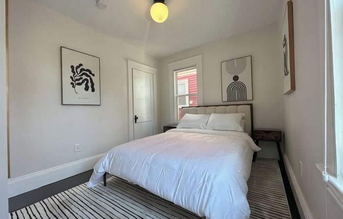 Downtown Salem Chic - 3 Bedroom w/ Parking