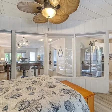 Tropical Heart Villa is Walking Distance to Downtown and a 5 Min Drive to Beach!
