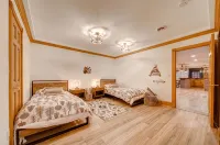 Renovated luxury villa with 7 bedrooms 5 bathrooms. Located on 40 acres of land. - Villas