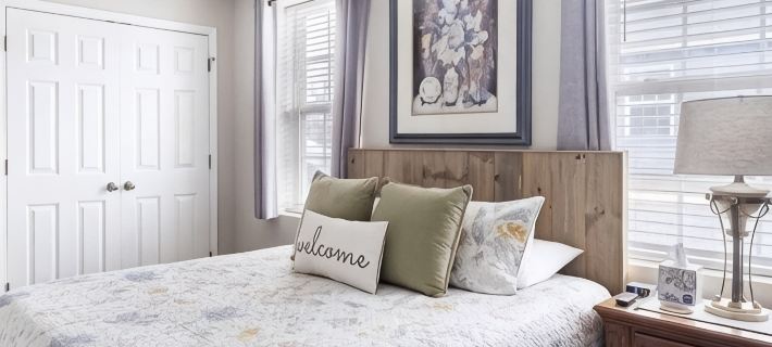 Cozy Concord Cottage Hotels in Concord