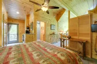 Hot Tub, Fire Pit and Mtn Views Bryson City Escape - 4-Star
