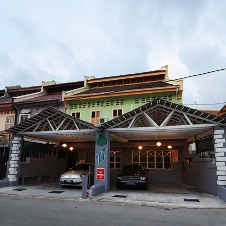 Shamrock Guest House II