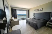 Nautilus Family Hotel - 4-Star