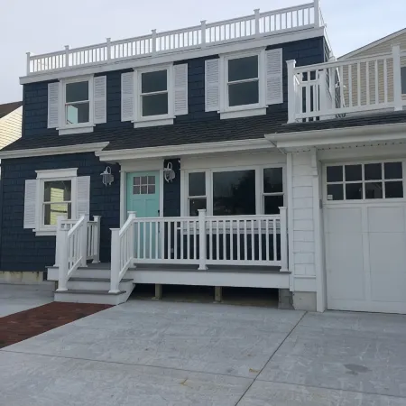 Beach, Sun and Memories,2nd Floor Unit, with Private Deck.