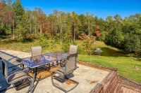 Wow! Timber Ranch Lodge, 43 acres, Sleeps 12, Family and Pet Friendly! - 3-Star