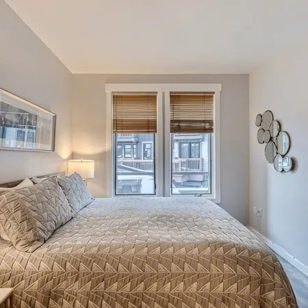 ★★Center Village Condo that Doesn't Feel Like a Rental!★★