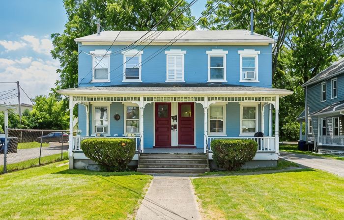 One bedroom apartment in downtown Canandaigua
