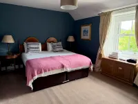 Tigh na Sithe, Traditional Victorian Villa - Villas