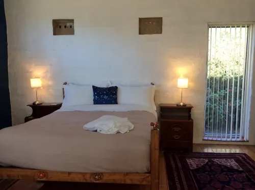 Cherry Top Farmstay - Boutique Eco Village - Pools