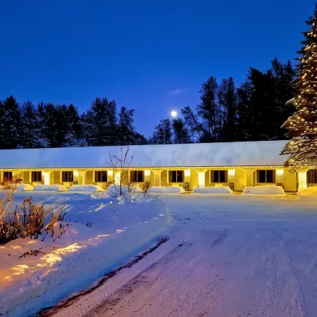 Northwoods Motel