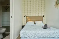 Modern Apt Near Tourcoing Sta. w/ Fast WiFi - 2つ星