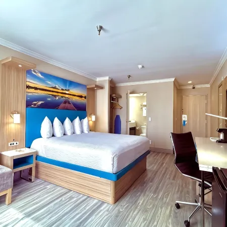 Days Inn by Wyndham Los Angeles LAX/ Redondo&ManhattanBeach