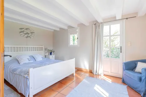 Pretty stone mazet for 2 people surrounded by a 2 hectare park - 3-Star