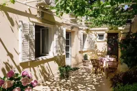 Rooms Batina Hotels in Rozat