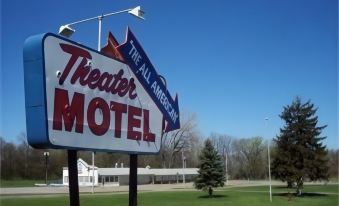 Theater Motel