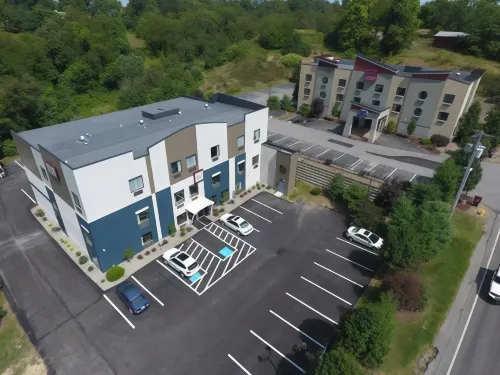 The Inn Hotels in Center Township