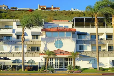 Hilton Vacation Club Riviera Beach & Shores