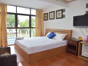 Baan P'Mike Resort Pranburi