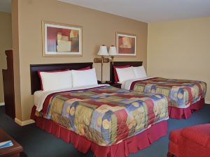 Golden Manor Inn & Suites