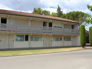 Hotel Campanile Avignon Sud - Montfavet la Cristole