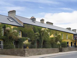 The Dunraven, Adare