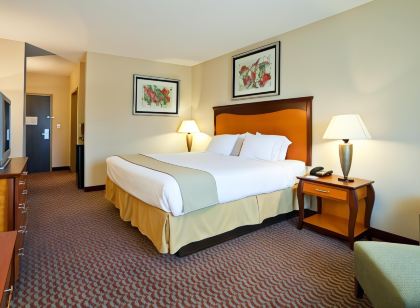 Holiday Inn Express & Suites Birmingham - Inverness 280