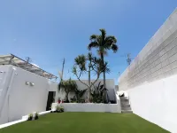 Salty House Hotel di Urasoe