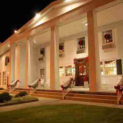 Days Inn by Wyndham Kill Devil Hills Oceanfront - Wilbur Hotel Exterior