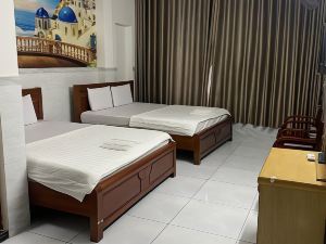 Ngoc Yen Hotel by Bay Luxury