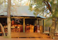 Iphofolo Lodge Hotels in Far North