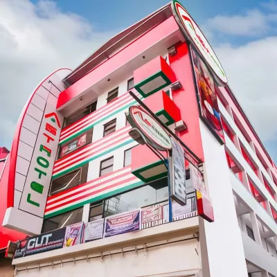 أستروتل غوادالوبي Hotels near محطة مترو بوينديا