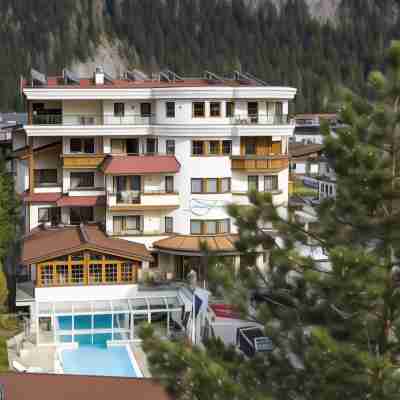 Alpine Hideaway Zillertalerhof - 4 Sterne Superior Hotel Exterior