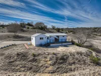 K Loma Vista with Hill Country Views Hotel a Center Point