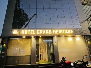 Hotel Heritage - Near Trade Center, Visa Consulate BKC