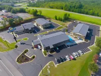 Days Inn & Suites by Wyndham Athens Alabama Hotels in Athens