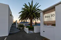 Bay 10 - Suites and Apartments Hotels in Charlton Gully