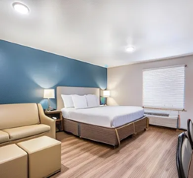 WoodSpring Suites Elgin - Chicago