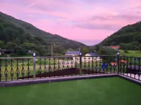 Geochang the Comma Pool Villa فنادق في غوتشانغ