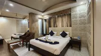 Saibaba International Supreme Hotel Hotels in Pohegaon Kh.