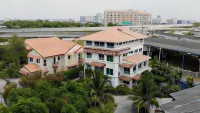 Baan Anodat Hotels in Nonthaburi