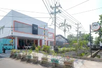 Sans Hotel Aurum Majapahit Semarang Hotels in South Semarang