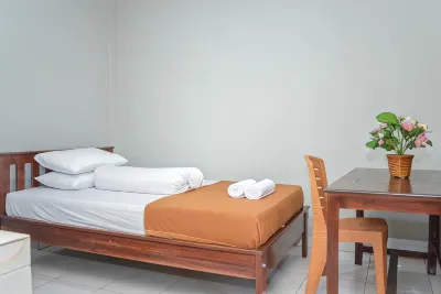 Amor Homestay Near Eltari International Airport Mitra RedDoorz Các khách sạn ở Central Kupang