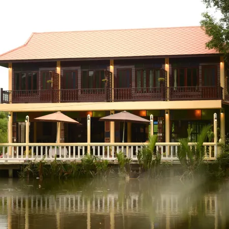 River Jam Amphawa