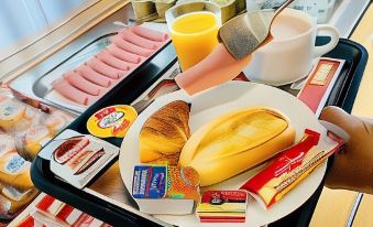1. 호텔 발라딘 생..