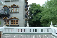 Stoneberry Resort